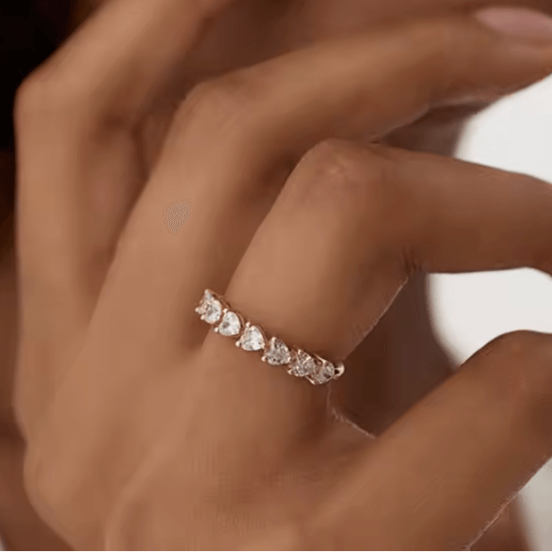 THE HEARTLINE RING - AV JEWELS